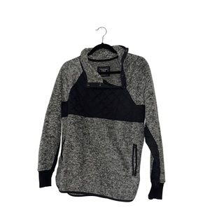 Abercrombie & Fitch Sweater